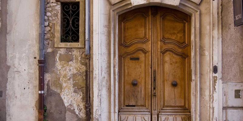 心血酒的佐餐艺术：与哪些菜肴搭配能最大化其养生效果